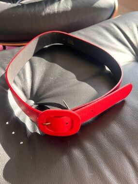 ZARA Red Leather Belt Round Buckle Made in Spain Size 80 Statement